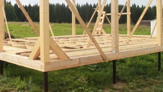 Сарай на винтовых сваях или хозблок на сваях Соликамск цена от 2504 руб. / шт.